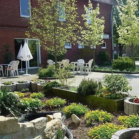 Guest house Vier Linden 2*